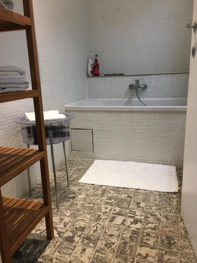 Guesthouse Poppies , Free Parking Oostende Ngoại thất bức ảnh