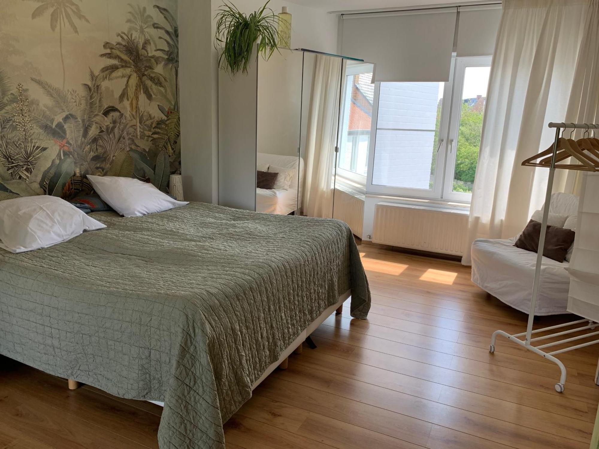 Guesthouse Poppies , Free Parking Oostende Ngoại thất bức ảnh