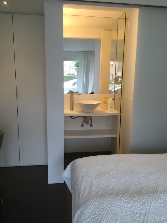 Guesthouse Poppies , Free Parking Oostende Ngoại thất bức ảnh