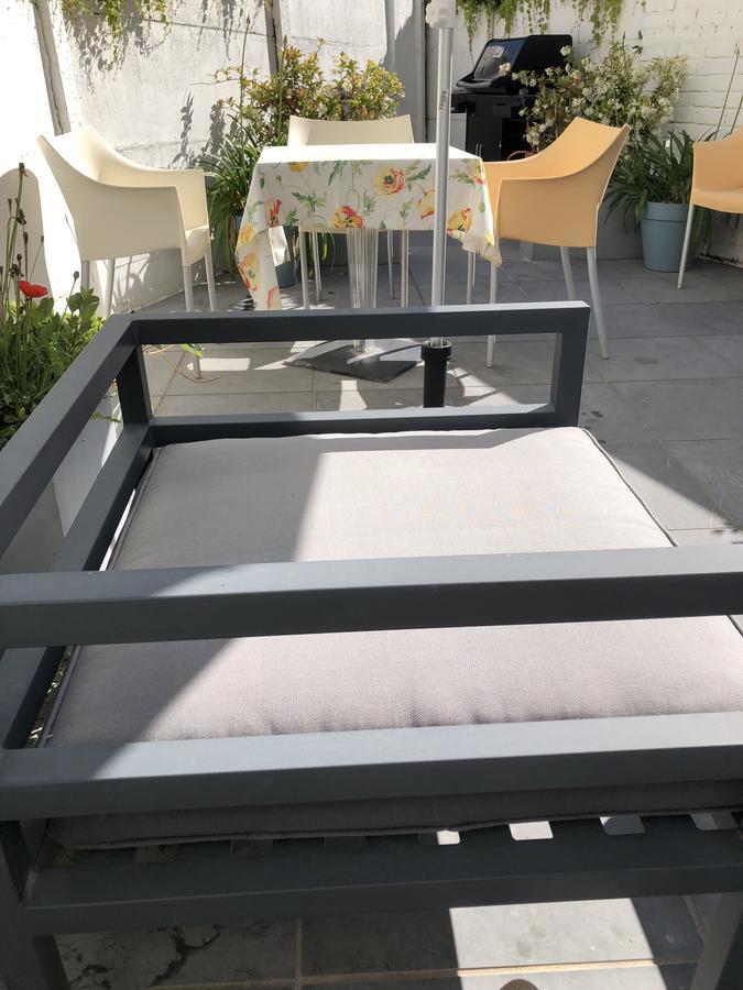 Guesthouse Poppies , Free Parking Oostende Ngoại thất bức ảnh