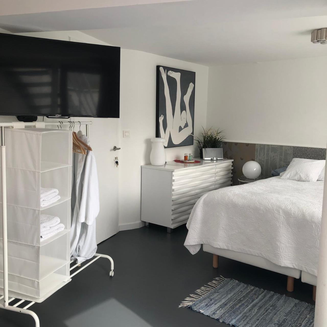 Guesthouse Poppies , Free Parking Oostende Ngoại thất bức ảnh