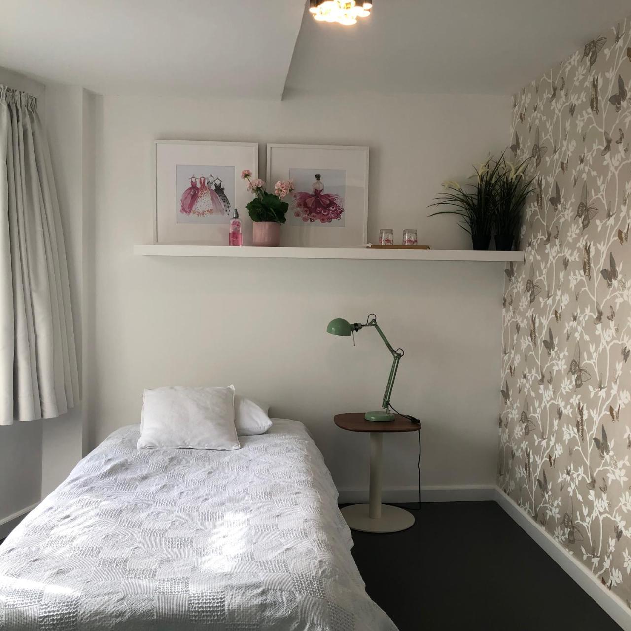 Guesthouse Poppies , Free Parking Oostende Ngoại thất bức ảnh