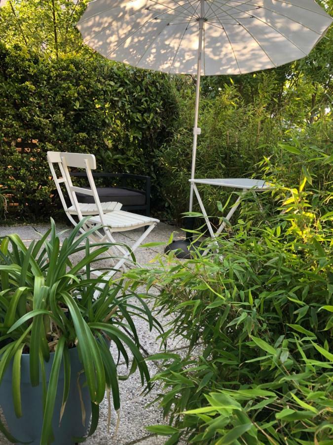 Guesthouse Poppies , Free Parking Oostende Ngoại thất bức ảnh