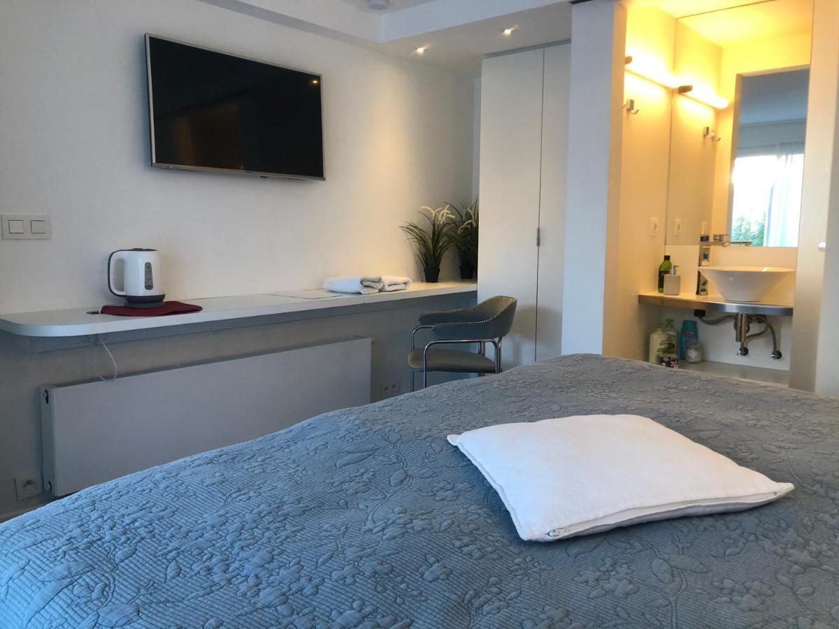 Guesthouse Poppies , Free Parking Oostende Ngoại thất bức ảnh